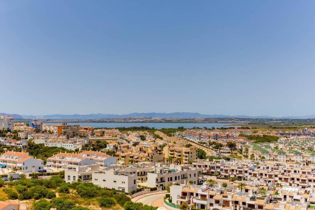 Apartamento Con Vistas Al Mar Y Al Lago Τορεβιέχα Εξωτερικό φωτογραφία