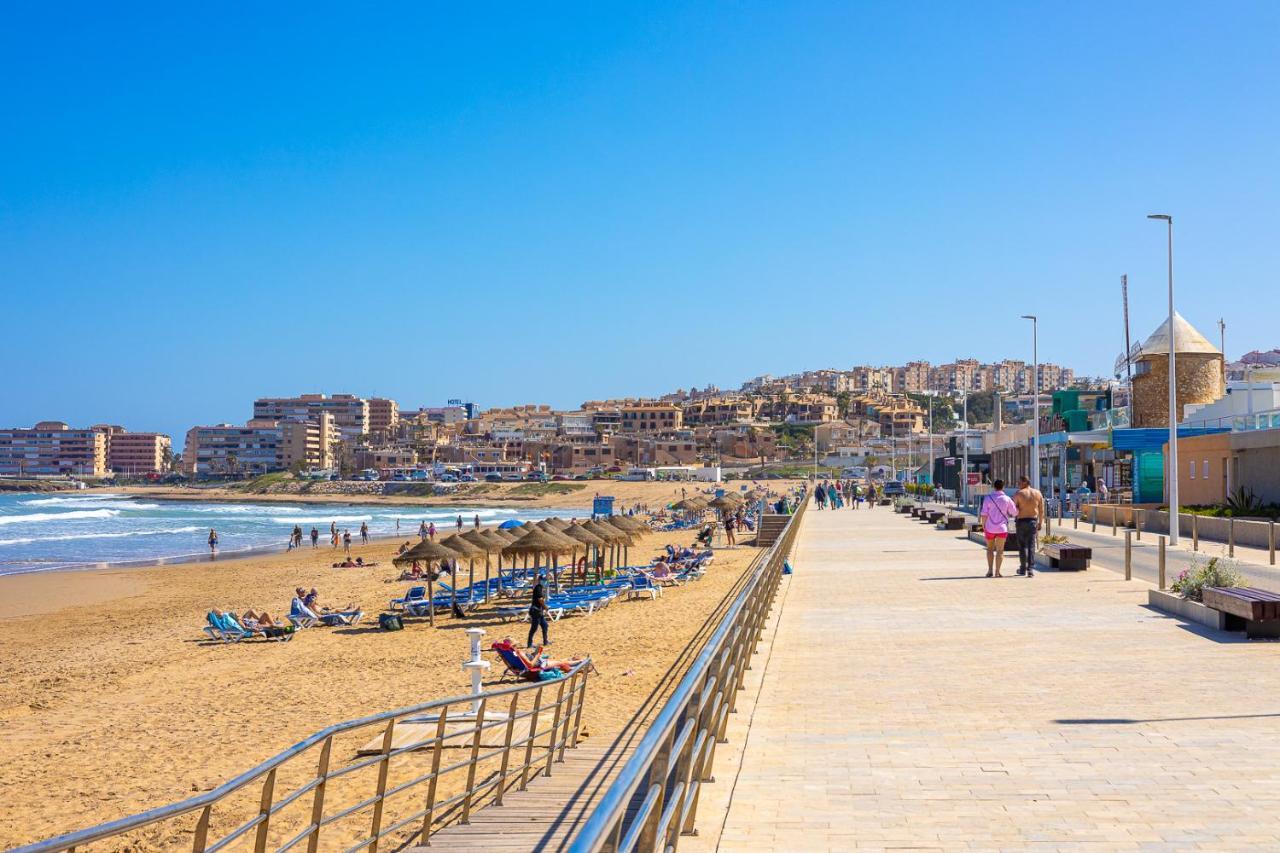 Apartamento Con Vistas Al Mar Y Al Lago Τορεβιέχα Εξωτερικό φωτογραφία